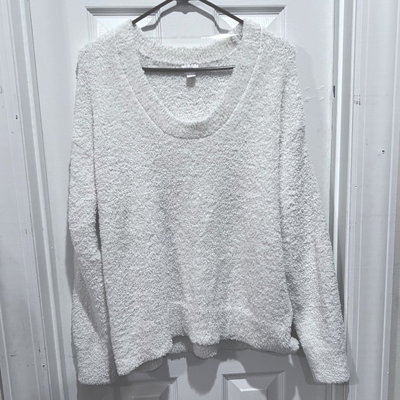 Target Stars Above Cozy Sweater. Size XL. - Picture 1 of 2
